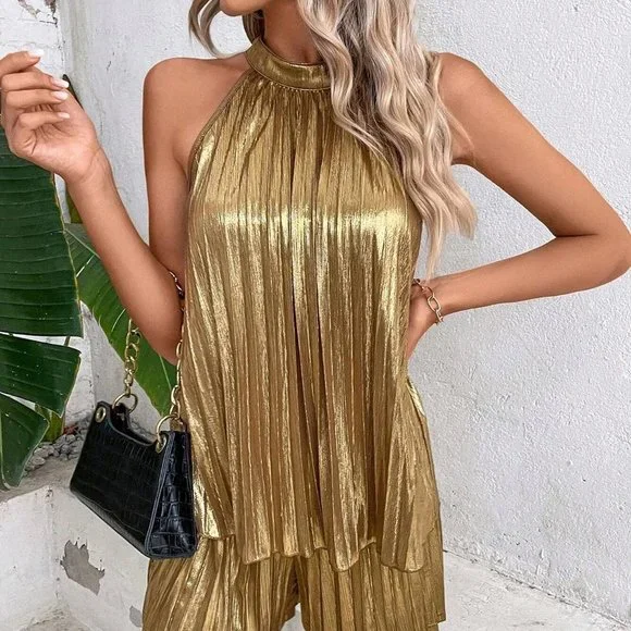 Chic Metallic Coord Set  Halter Top & Shorts gold - Picture 4 of 5